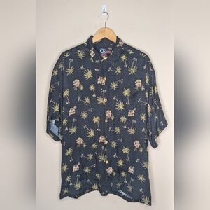 Quicksilver Mens Button Down Hawaiian Shirt Size L Palm Trees Tiki Huts